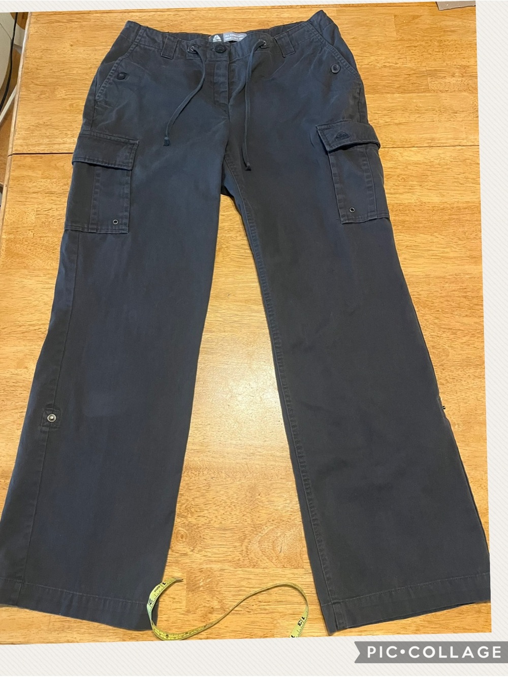 Nike ACG Women’s Dark Grey Cargo Pants Size 8 Gorpcore Hiking Outdoor Utility